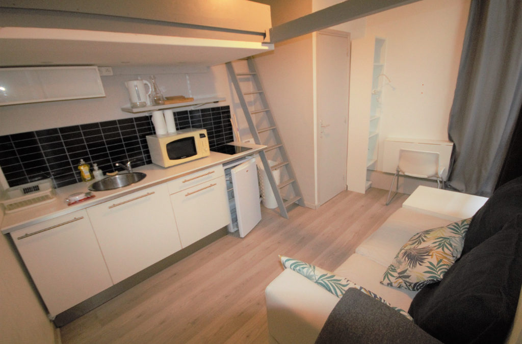 STUDIO MEUBLÉ de 16m², République Beaux-arts