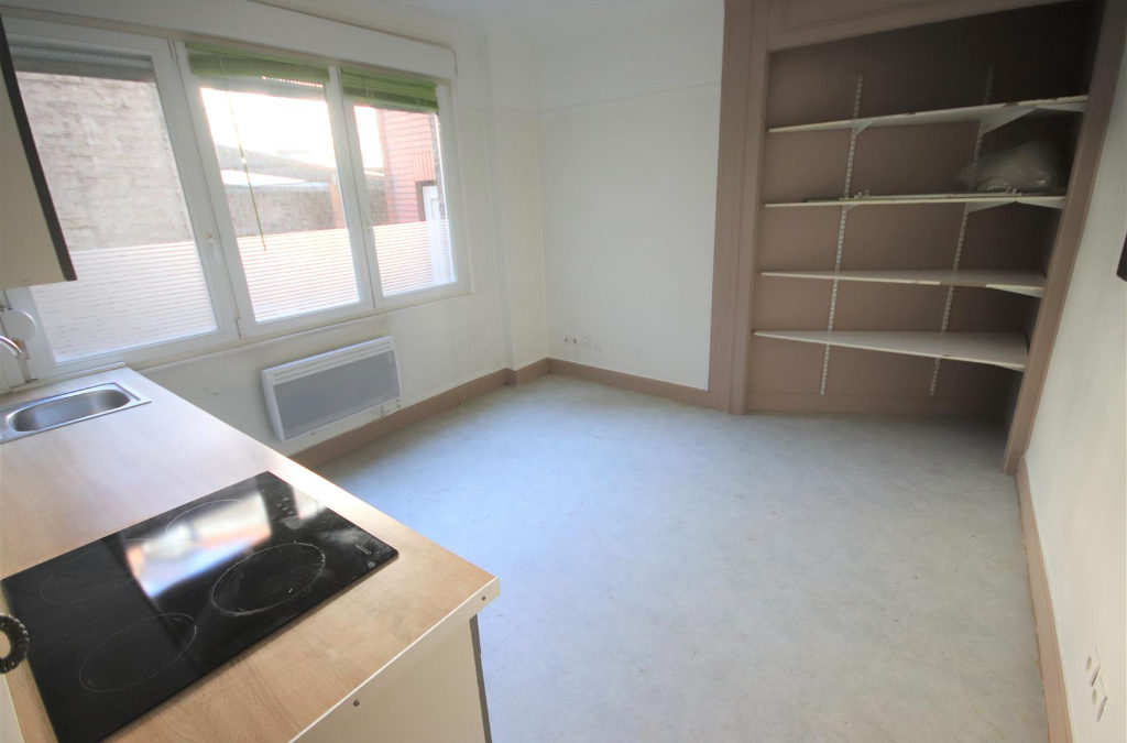 A VENDRE – SEBASTOPOL – STUDIO