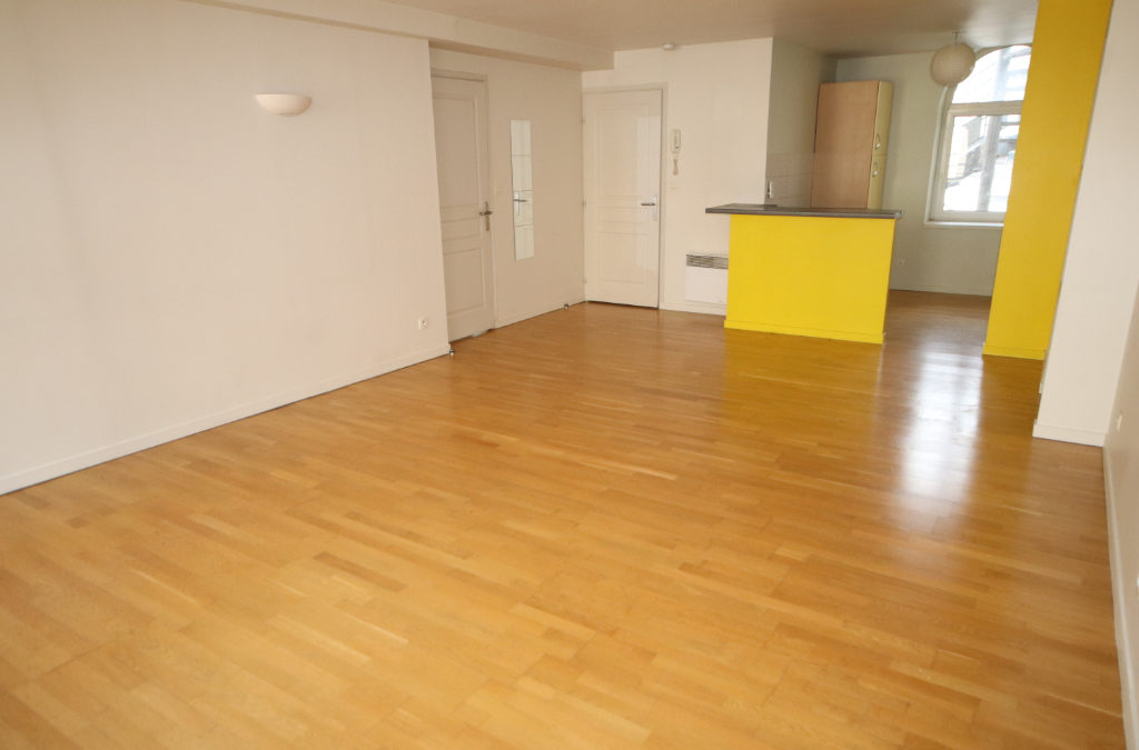 T3 de 70m² , rue du plat,