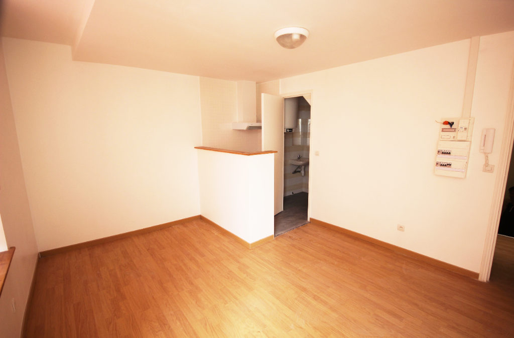 Studio de 16.46 m² , rue du Molinel, République Beaux-Arts