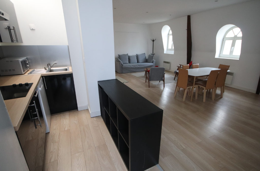 T2 de 58 m² avec mobilier mis à disposition, place de Strasbourg