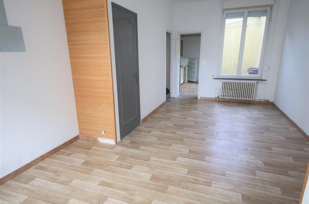 A VENDRE – Maison de type 3 bis avec exterieur et garage – Lille Fives