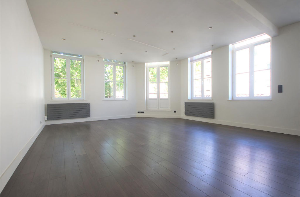 A VENDRE – Appt de type 4 de 90m² avec parking – Lille Vauban Catho