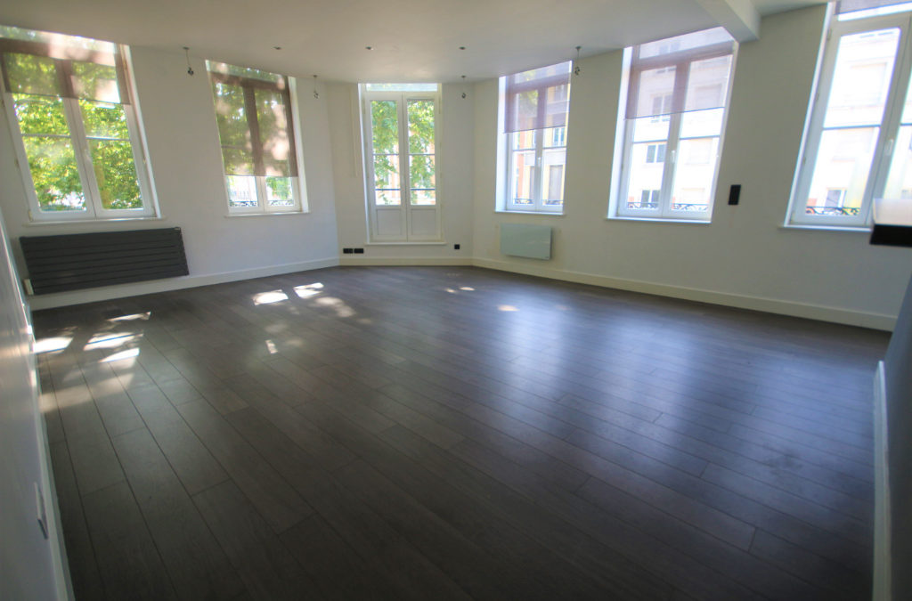 A VENDRE – Appt de type 4 de 90m² avec parking – Lille Vauban Catho