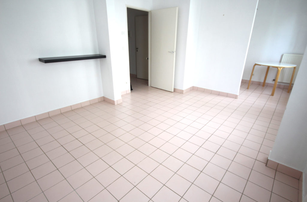 Studio de 29 m², rue de Valmy, Place Philippe Lebon