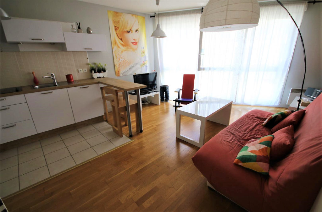 A VENDRE – T2 en résidence avec parking – Quai du Wault LILLE