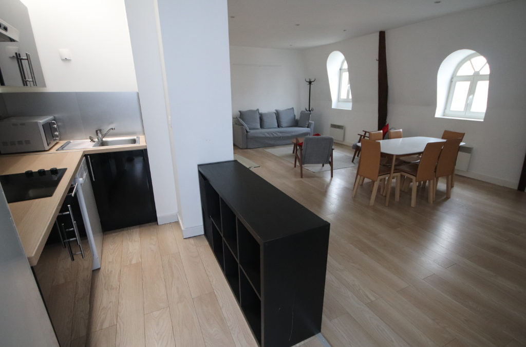 T2 de 60 m² avec mobilier mis à disposition, place de Strasbourg