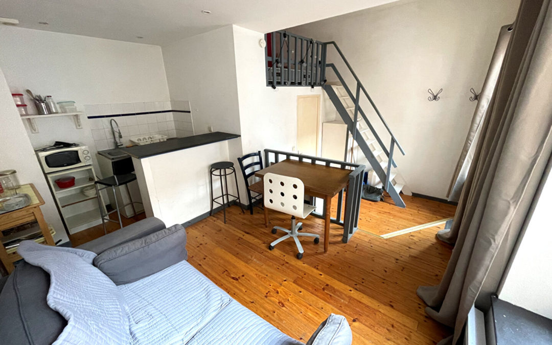 A VENDRE – Studio avec mezzanine – rue GANTOIS