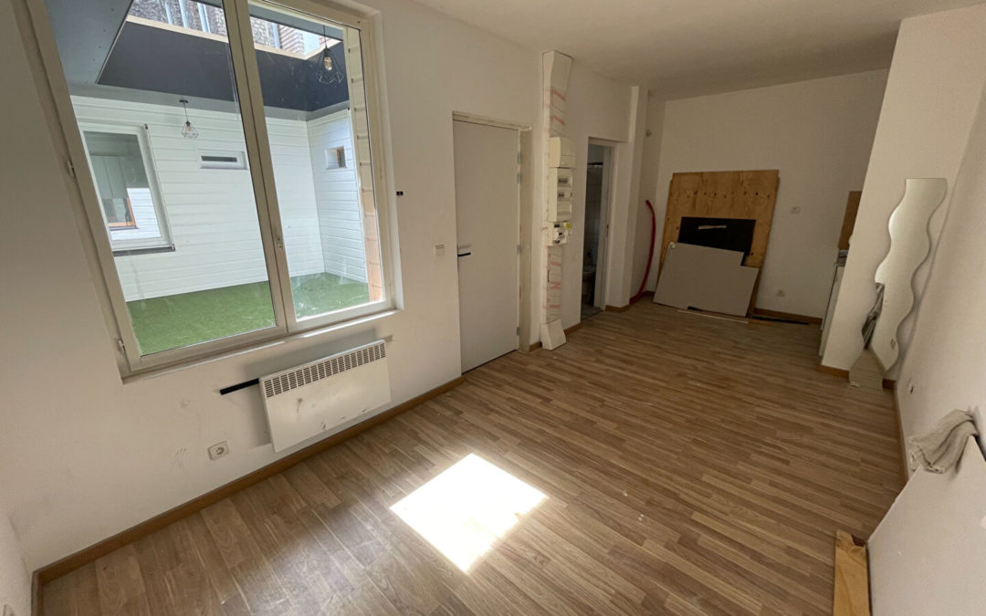 A VENDRE – Studio  – VAUBAN/NATIONALE