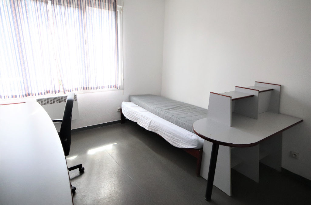 Studio MEUBLÉ de 20m², rue des postes – SEBASTOPOL