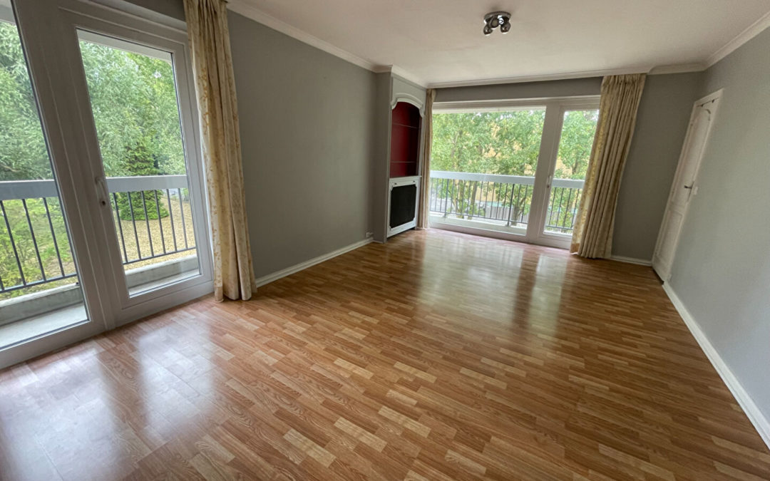 A VENDRE – Appartement de type 4 avec balcon, garage et cellier – CROIX – BARBIEUX