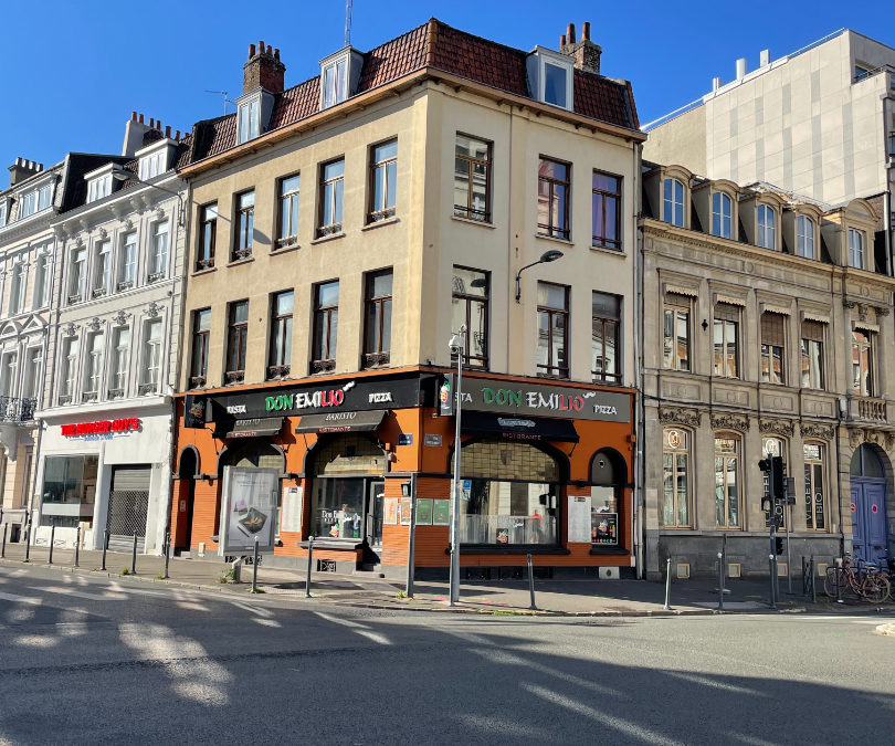 A LOUER – Local commercial – ANGLE SOLFÉRINO – VAUBAN – emplacement de choix