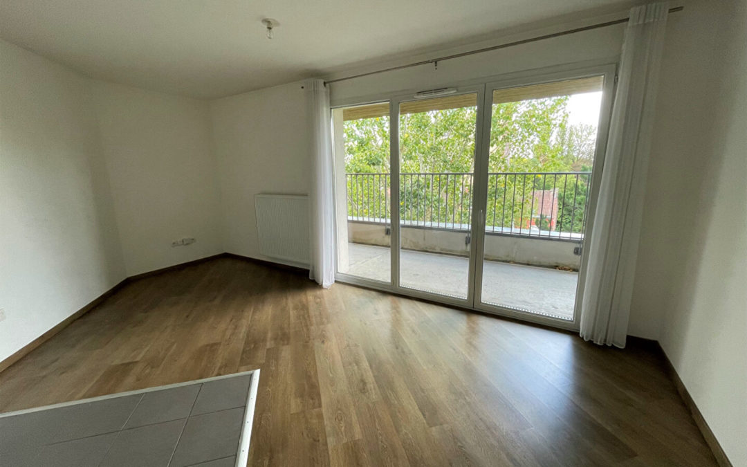 A VENDRE – appartement de type 2 avec balcon et parking –  TOURCOING