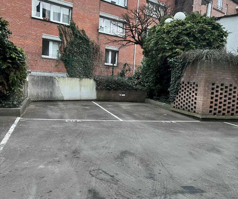 Parking, rue Solférino, Sacré coeur