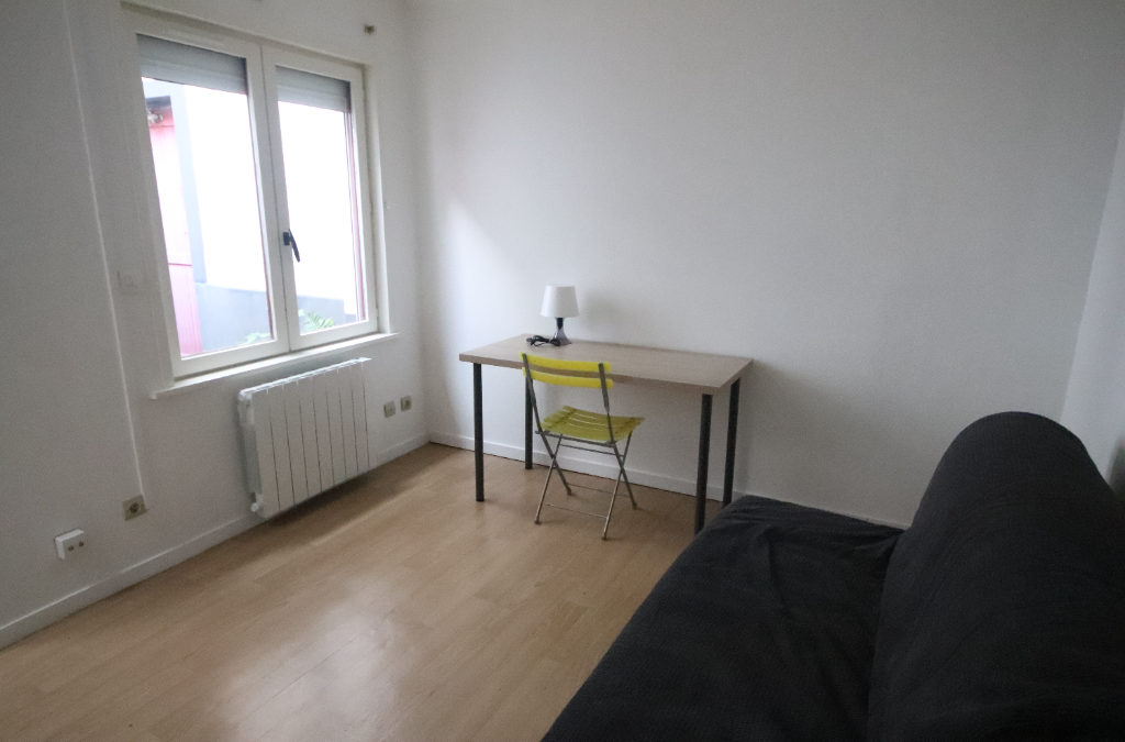 Studio MEUBLÉ de 20 m², rue Adolphe, La Catho