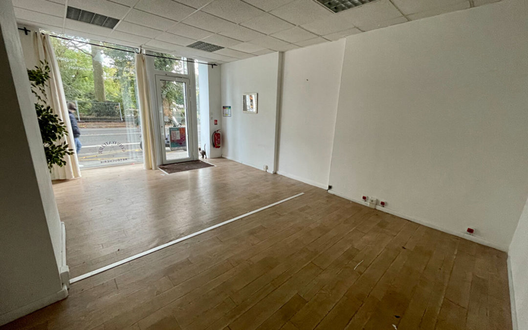 Local commercial de 50 m², rue Nationale, La Catho – Square du maréchal Brirwood