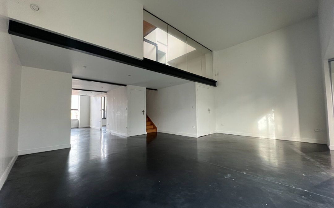 MAGNIFIQUE LOFT T4 de 107.56 m², rue Edouard Vaillant – ROUBAIX – Parc Barbieux