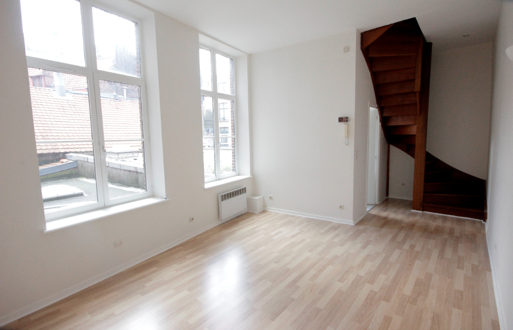 T2 Duplex de 40 m², Place Louise de Bettignies, LILLE