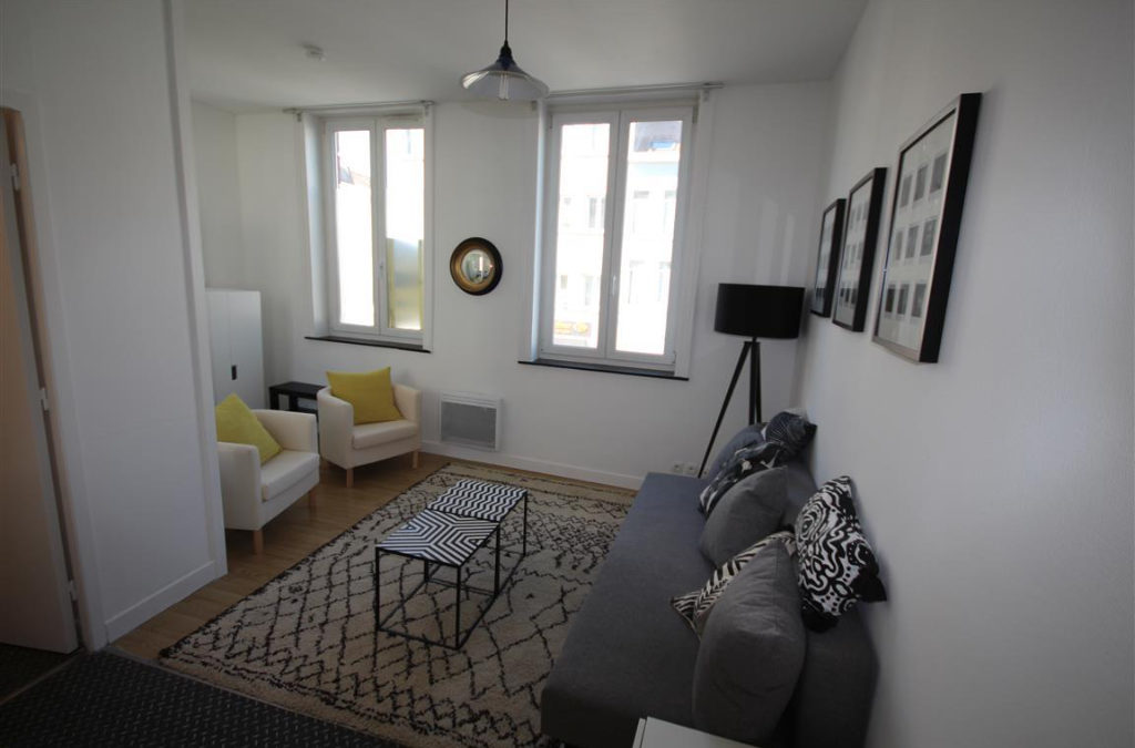 Studio avec MISE A DISPOSITION DU MOBILIER de 19.47 m², rue Nationale – La Catho