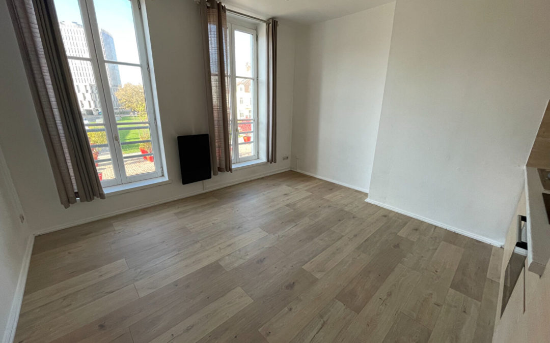 T2 de 31.66 m² , Place Louise de Bettignies, Vieux Lille