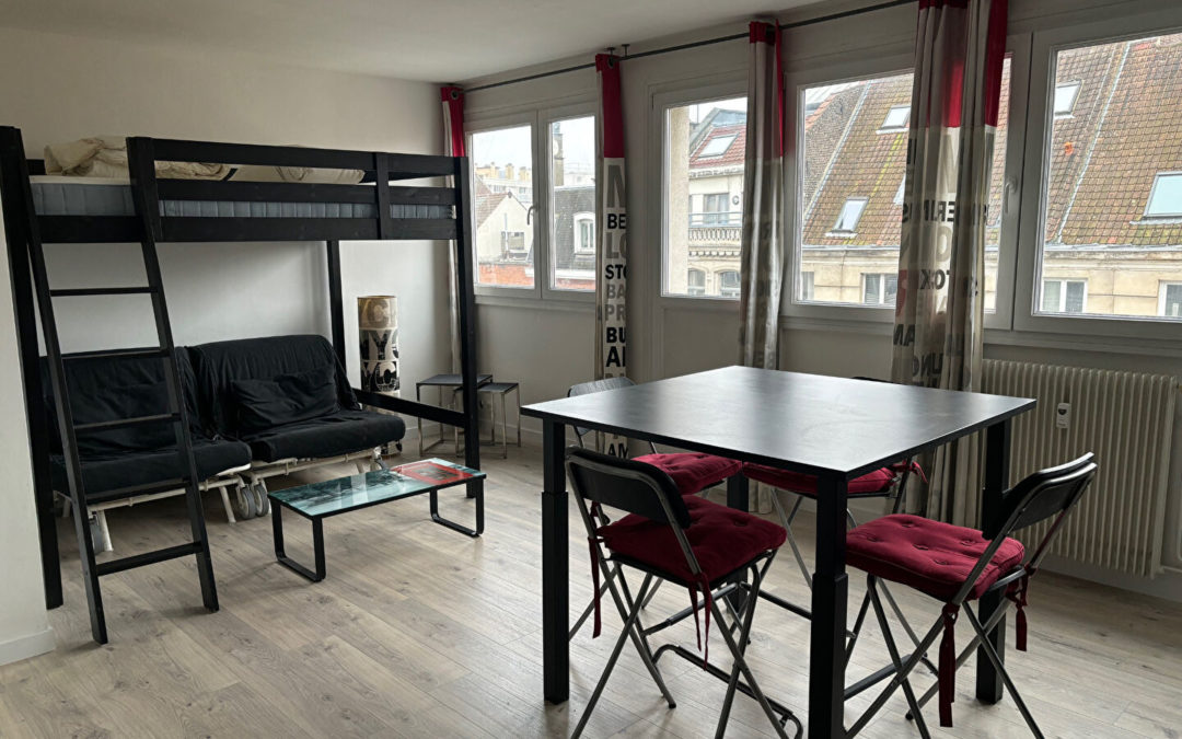 Studio meublé situé dans l’hyper centre de Lille et proche des gares !
