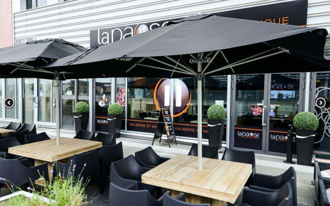 LOCAL COMMERCIAL 310 M2 STADE PIERRE MAUROY