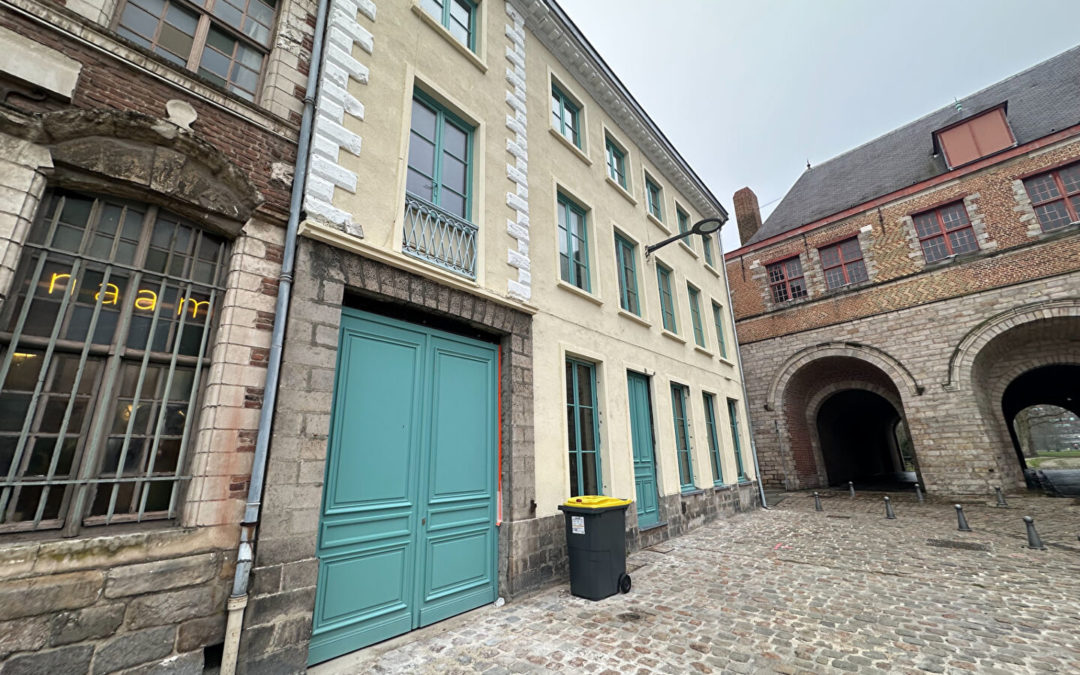 LOCAL 115m2 TERRASSE GARES