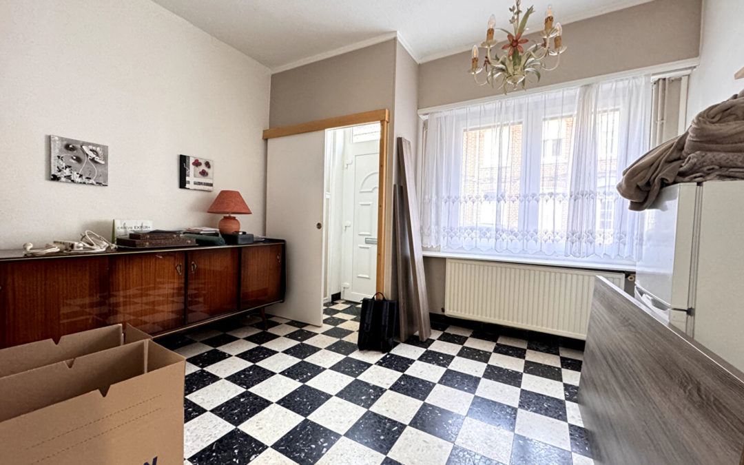 MAISON A RENOVER AVEC EXTERIEUR