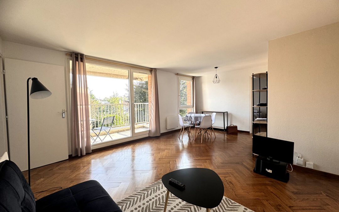 APPARTEMENT AVEC BALCON ET PARKING