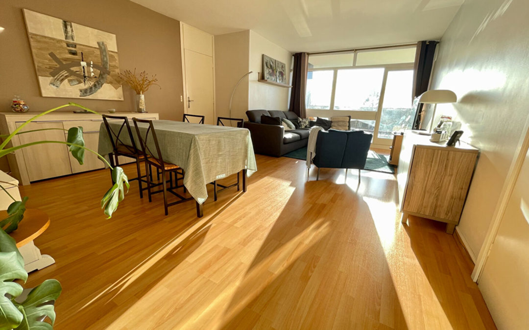 A VENDRE – TYPE 4 spacieux et lumineux avec terrasse, cave et parking – BARBIEUX