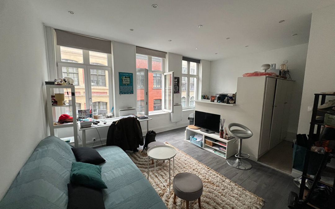 T1 meublé rénové situé dans le Vieux Lille à 2 pas de la Grand Place