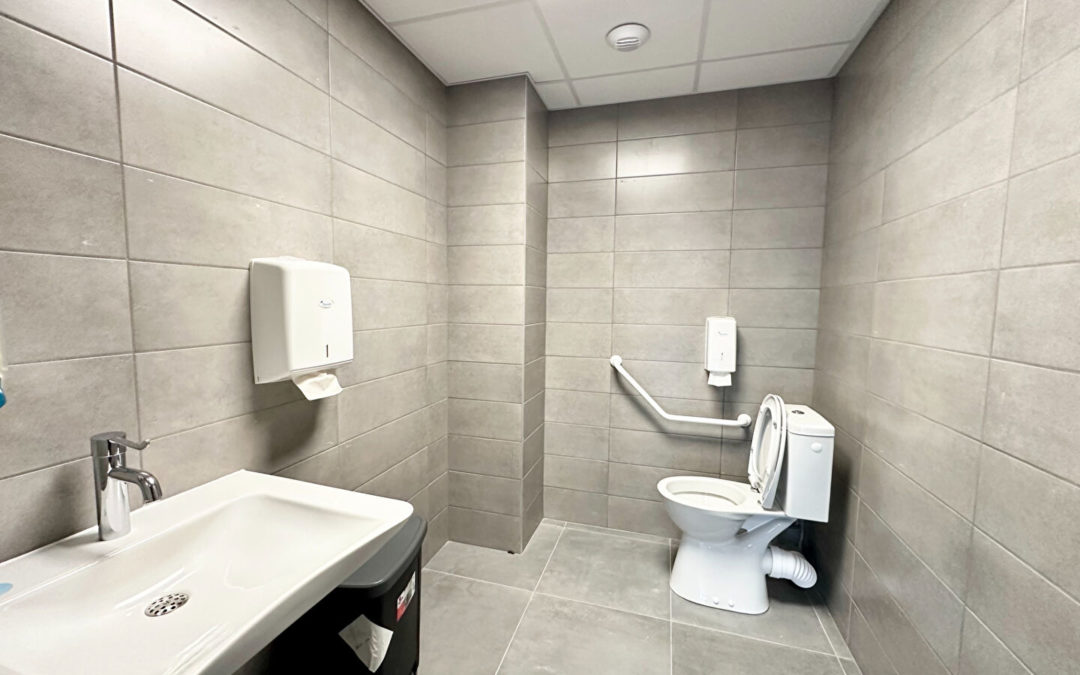 Local commercial  45 m2 – PROFESSION MEDICALE – MOULINS DE PARIS