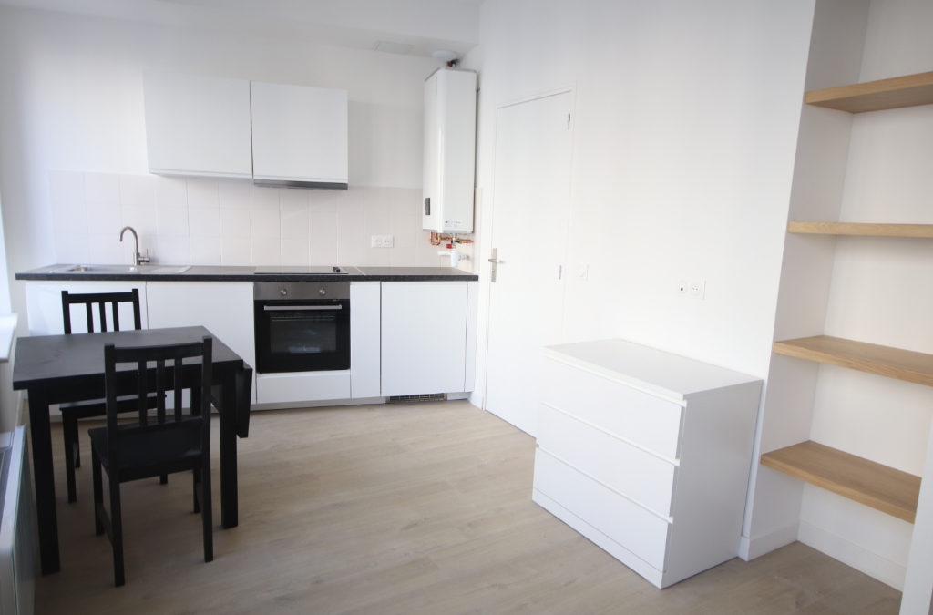 Studio de 20 m², avec mise à disposition du mobilier, GARES