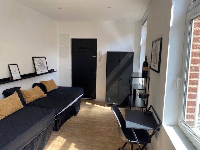 Joli studio meublé situé rue d’Isly – LILLE