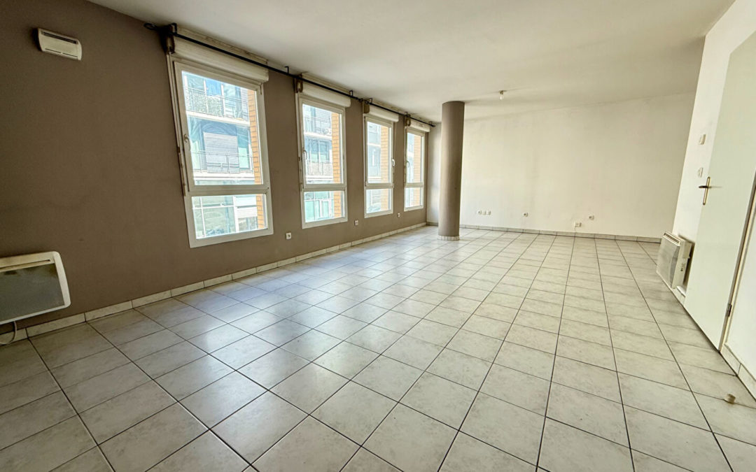 Type 3 avec parking et balcon dans une résidence récente – ROUBAIX CENTRE