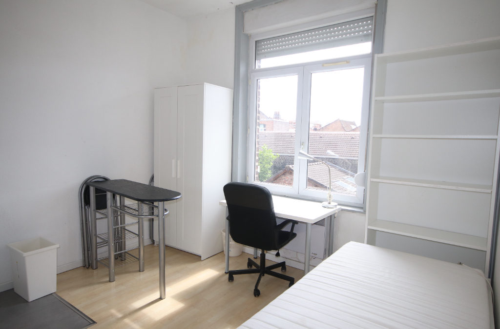 Studio MEUBLÉ de 11.87 m², rue Adolphe, VAUBAN
