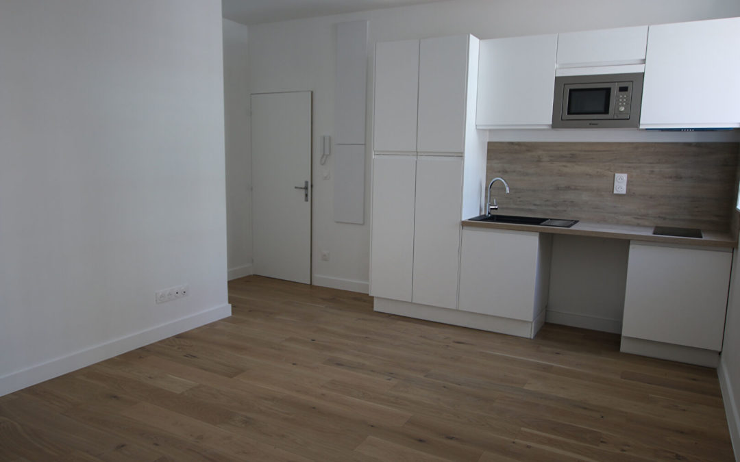 Studio neuf de 23 m², rue Brûle maison, place Jeanne d&rsquo;Arc