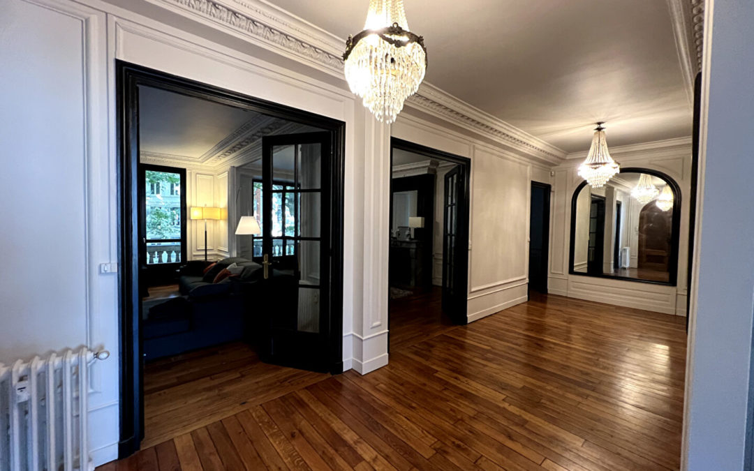 Magnifique T5 meublé – Boulevard de la Liberté – avec 2 places de Parking !
