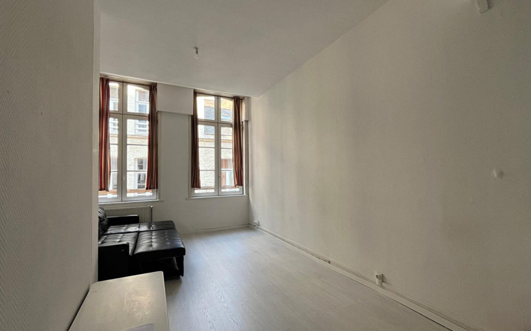 STUDIO HYPERCENTRE situé 9 rue détournée !