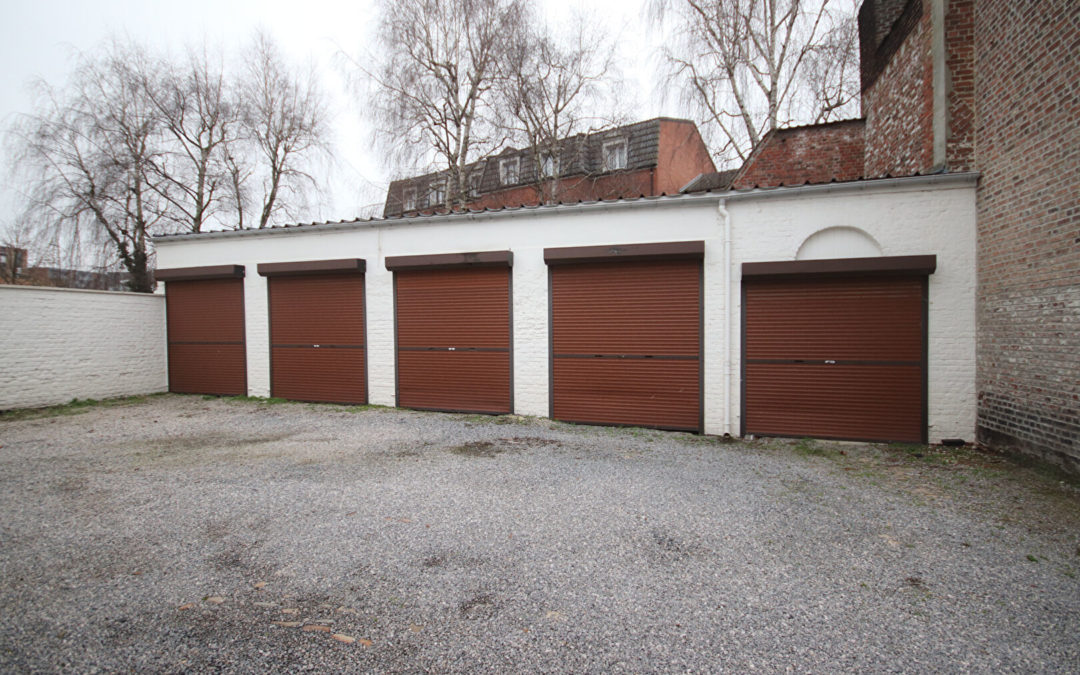 Garage situé Rue du Général de Gaulle- La Madeleine