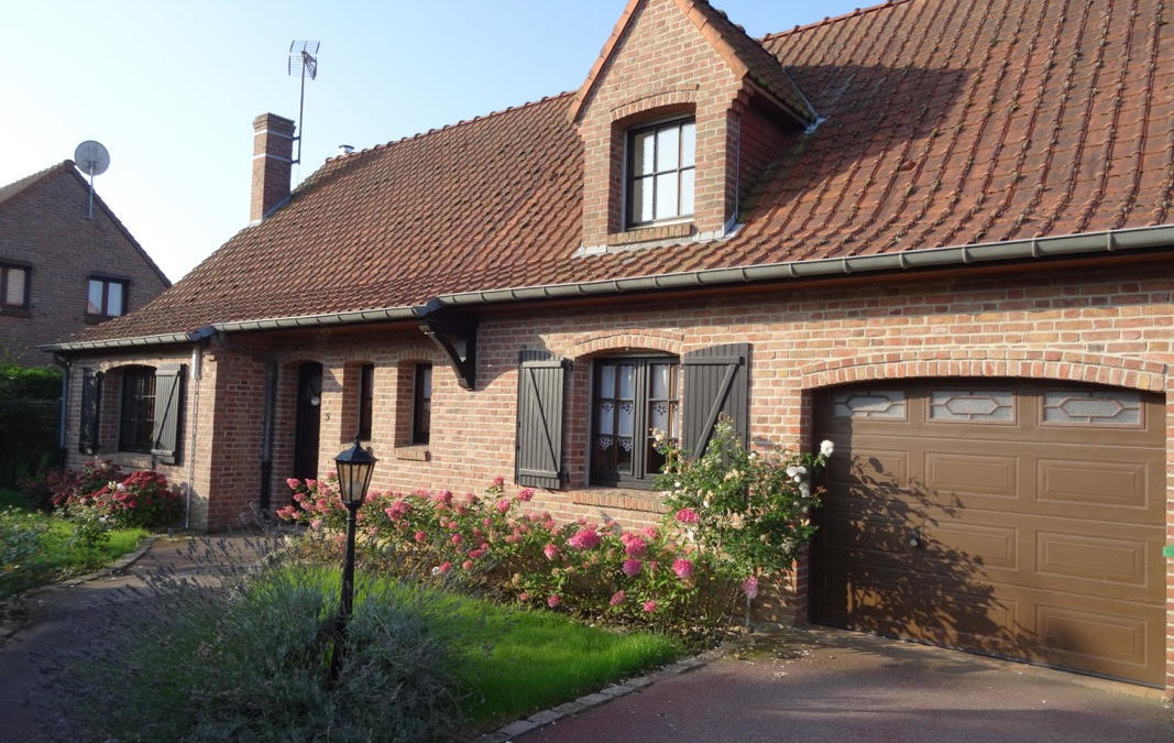 MAISON AVEC 4 CHAMBRES – JARDIN – RADINGHEM