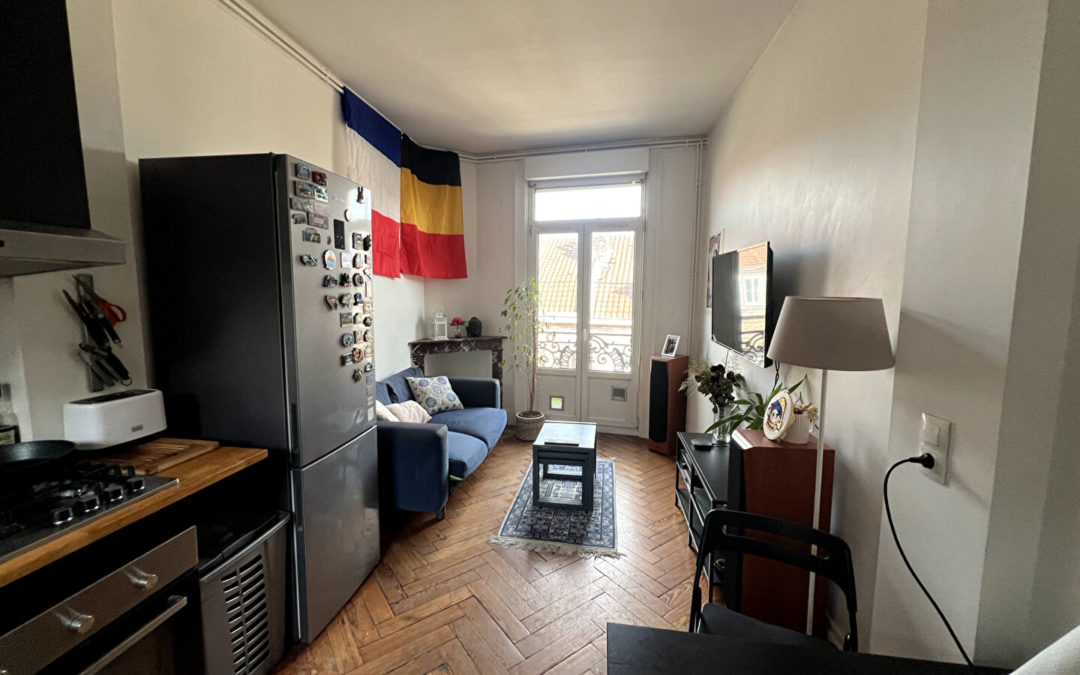 Chambre de 10.73m2 dans une colocation de trois chambres – Rue Alphonse Mercier