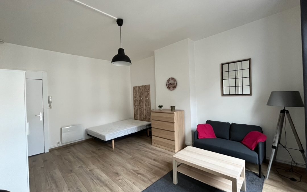 À LOUER  – Studio MEUBLÉ de 35.77 m², rue Léon Gambetta