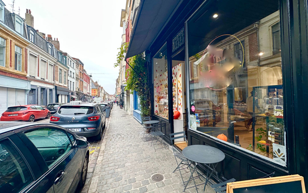 Local commercial 72M+ terrasse + 45m2 cave / Vieux Lille