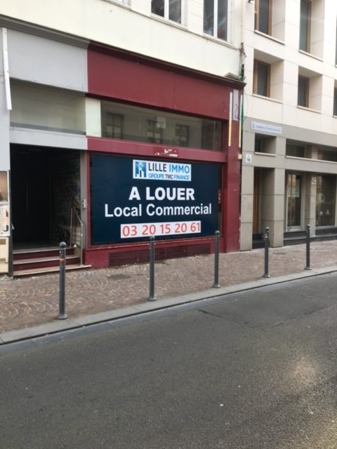 LOCAL HYPERCENTRE TOUS COMMERCES 120m2