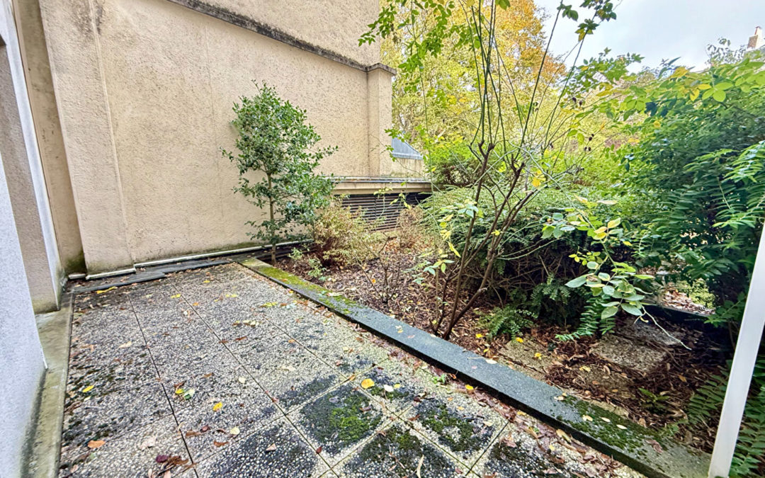 Type 2 avec terrasse et possibilité de parking – VIEUX LILLE