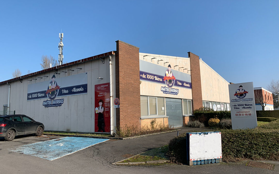 À LOUER – LOCAL COMMERCIAL 950 M² – LAMBERSART – EMPLACEMENT STRATÉGIQUE