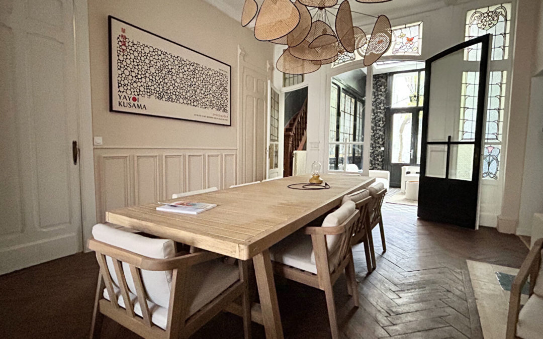 MAISON DE CHARME RÉNOVÉE  ET MEUBLÉE DE 250M2 – 8 SUITES PRIVATIVES – BOULEVARD VICTOR HUGO