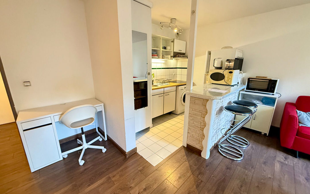 T2 meublé situé rue des Tours, de 42.01 m²