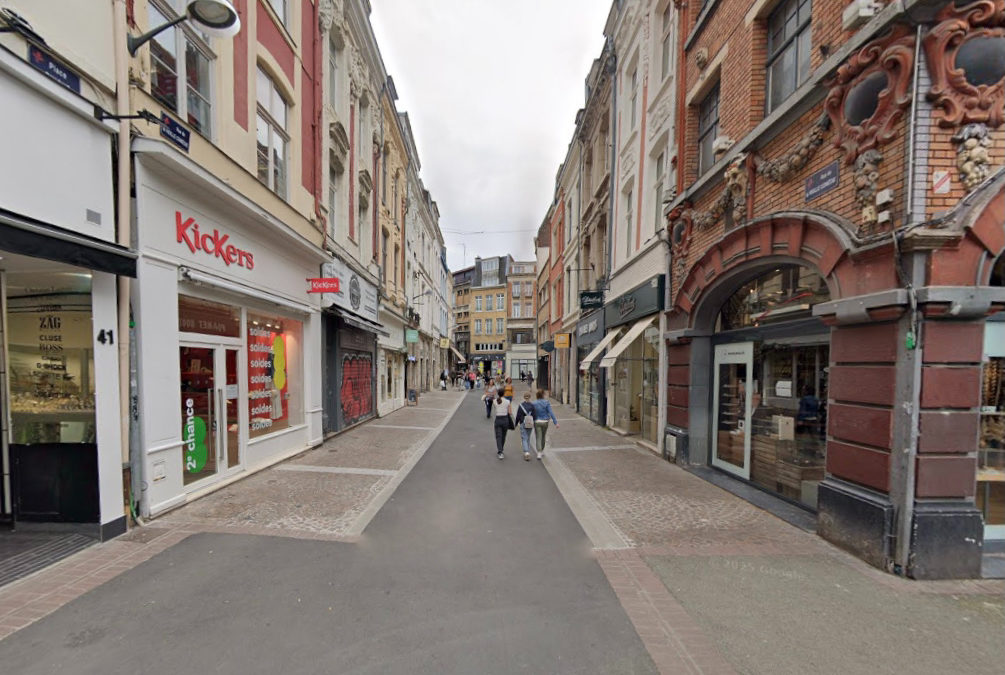 HYPER CENTRE – 200M2 DISPONIBLE IMMEDIATEMENT